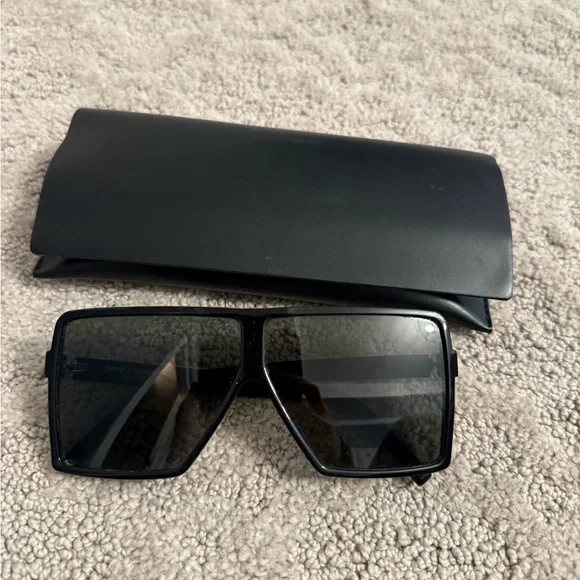 Saint Laurent Betty Sunglasses blk - Picture 1 of 7